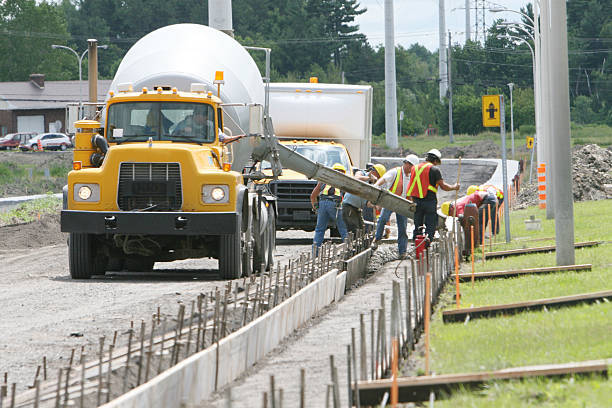 Best Concrete Sidewalk Installation in Lake Wildwood, CA